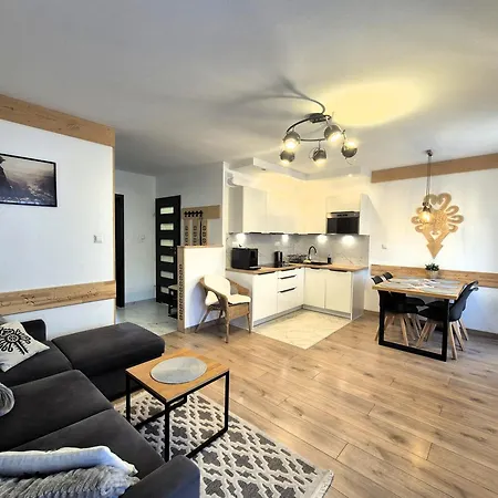Apartamento Zakoapartament Brzozowa - Parking - Centrum *